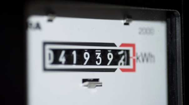 E-Redes prevê cortes de eletricidade no domingo em três concelhos do Algarve