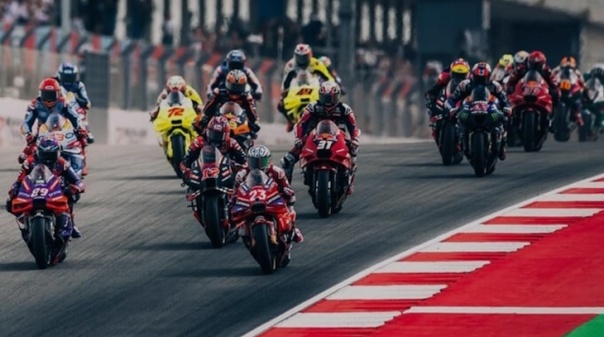 MotoGP: Marc Bezzechi conquistou ‘pole’ em Portimão, Oliveira foi 19.º