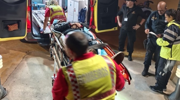 Homem de 28 anos resgatado ao largo de Portimão 