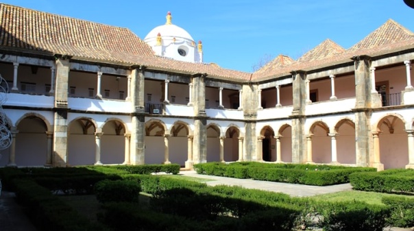 Exposição em Faro revela faceta desconhecida do modernista algarvio José Dias Sancho