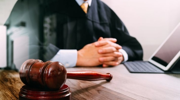 Sindicato denuncia inundações em várias salas do Tribunal de Trabalho de Faro