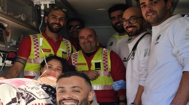 Mulher deu à luz em casa com o auxílio dos Bombeiros de Lagos