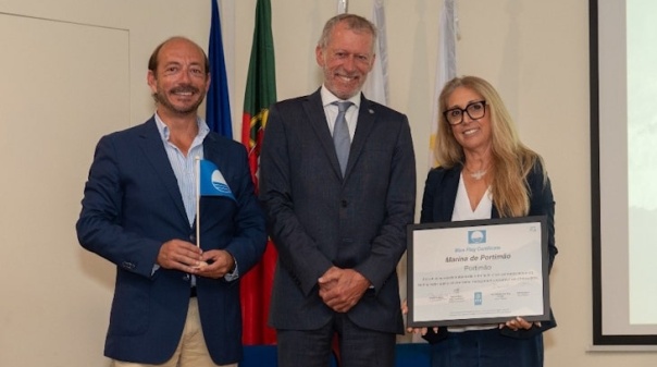 Marina de Portim&atilde;o recebe pr&eacute;mio "Marina Mais Azul 2025"
