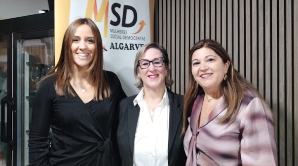 Criado Grupo das Mulheres Sociais-Democratas (MSD) de Olh&atilde;o