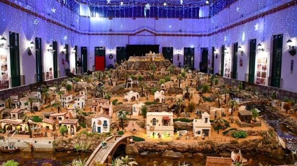 Pres&eacute;pio Gigante de Vila Real de Santo Ant&oacute;nio chega &agrave;s 6 mil figuras