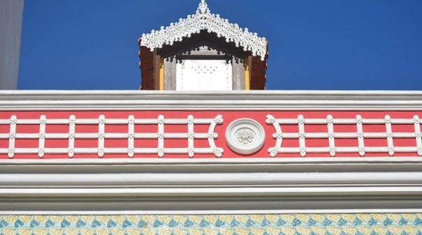 "Passeio de Outono" explora platibandas em Loul&eacute;