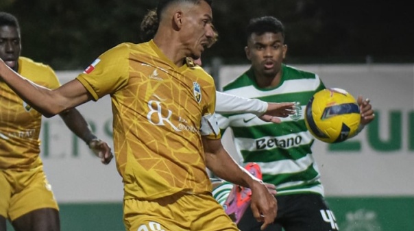 Liga II: Sporting B segura liderança com vitória frente ao Farense 