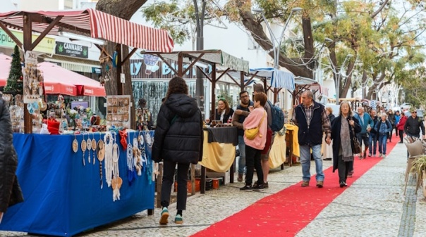 Quarteira celebra época natalícia com a Rua de Natal