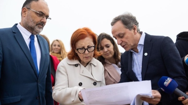 Proteção costeira entre Praia da Rocha e Vau termina em maio  