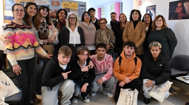 Exposição em Loulé alerta para a Violência Contra as Mulheres