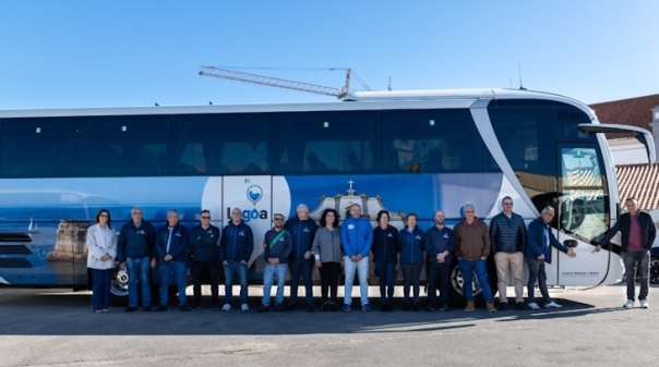 Lagoa adquire novo autocarro municipal 