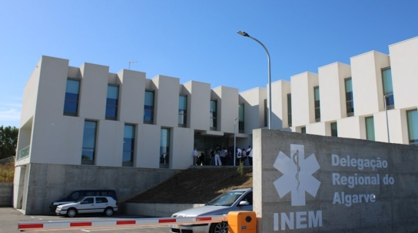 Autarca de Loul&eacute; v&ecirc; com preocupa&ccedil;&atilde;o eventual extin&ccedil;&atilde;o do INEM Algarve 