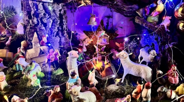 Onde o verde quase desaparece: o pres&eacute;pio que cresce h&aacute; 73 Natais em Portim&atilde;o