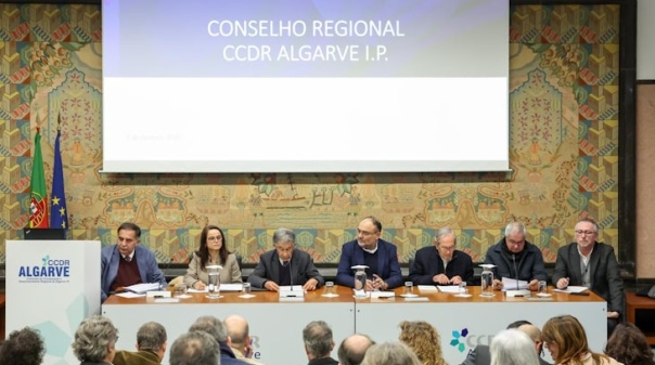 Adriano Pimp&atilde;o eleito presidente da nova comiss&atilde;o permanente do Conselho Regional da CCDR Algarve