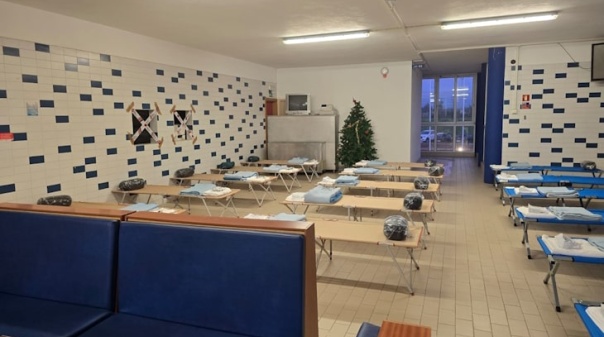 Faro conta com 20 camas tempor&aacute;rias para proteger popula&ccedil;&atilde;o sem-abrigo do frio