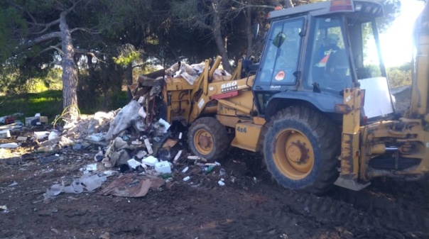 Munic&iacute;pio de Faro lan&ccedil;ou a&ccedil;&atilde;o de limpeza nos Braciais 