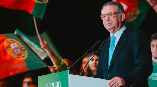 Presidenciais: Ant&oacute;nio Jos&eacute; Seguro &eacute; o candidato mais votado da primeira volta com 31,11%