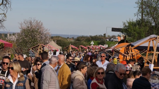 Mau tempo: Festival das Amendoeiras em Flor do Algarve adiado para 20, 21 e 22 de fevereiro