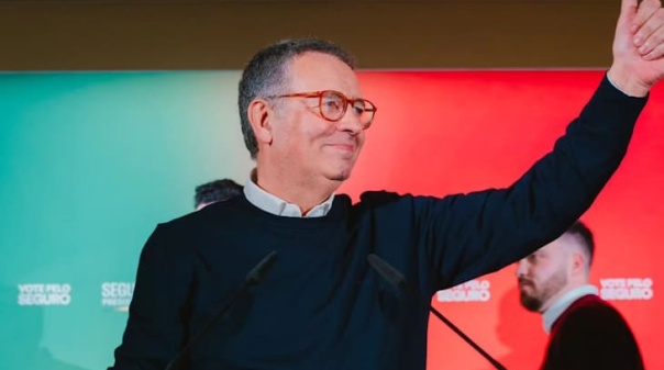 Presidenciais: Ant&oacute;nio Jos&eacute; Seguro ganhou no distrito de Faro