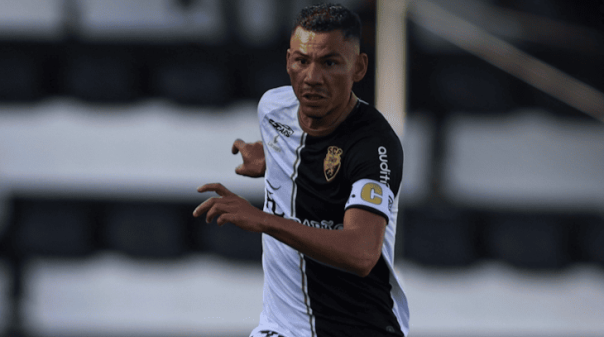 II Liga: Farense perde em casa com reviravolta do Leix&otilde;es