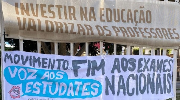 Estudantes do secund&aacute;rio em luta por melhores condi&ccedil;&otilde;es nas escolas