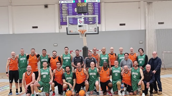 Jogo entre Portimonense SC e Gin&aacute;sio CO inaugurou 1&ordf; Liga Masters Basquetebol Algarve