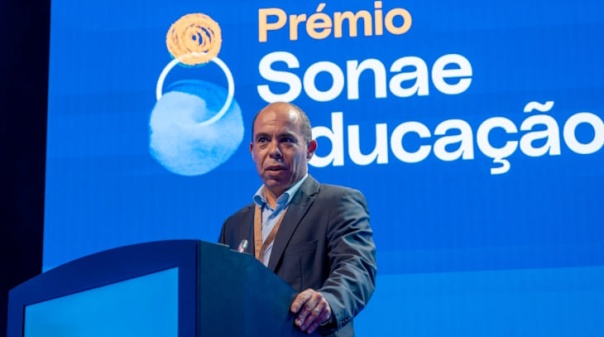 Abertas candidaturas para o Pr&eacute;mio Sonae Educa&ccedil;&atilde;o no distrito de Faro