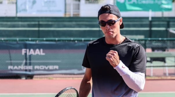 Justin Boulais negou a festa a Jo&atilde;o Domingues no Faro Open  