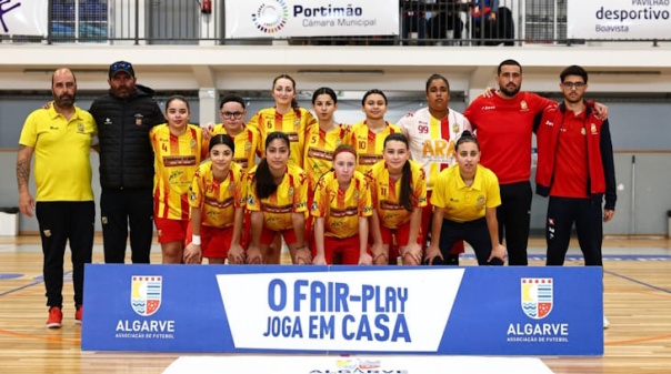 CRD Santaluziense conquista Superta&ccedil;a do Algarve de Futsal Juniores Femininos