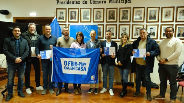 Munic&iacute;pio de S&atilde;o Br&aacute;s de Alportel assinou compromisso com "O Fair-Play Joga em Casa"