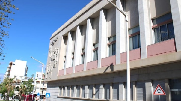 Tribunal de Faro condena professor por enviar v&iacute;deos e fotos de cariz sexual a aluno 