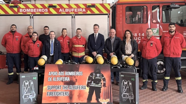 Bombeiros Volunt&aacute;rios de Albufeira recebem equipamentos para atuar em ambientes t&oacute;xicos
