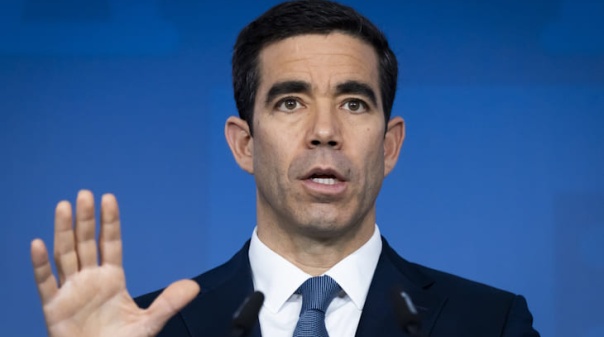 Governo aprova lei para "acelerar afastamento" de estrangeiros ilegais do pa&iacute;s