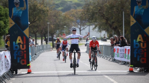 Daniela Campos vence prova inaugural da Ta&ccedil;a de Portugal Feminina de Estrada em Albufeira