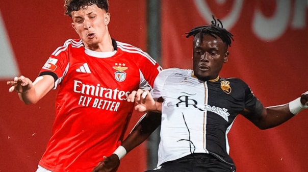 II Liga: Farense sofre derrota frente ao Benfica B 