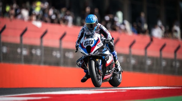 Miguel Oliveira sofre queda na terceira sess&atilde;o de treinos livres em Portim&atilde;o