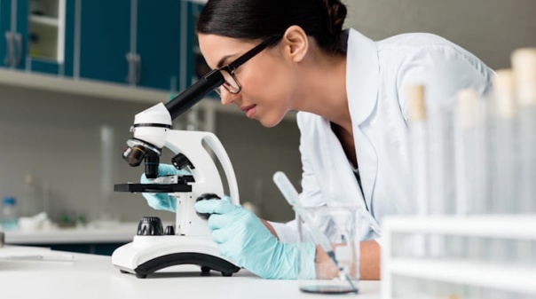 Tr&ecirc;s bares de Faro recebem Festival Pint of Science