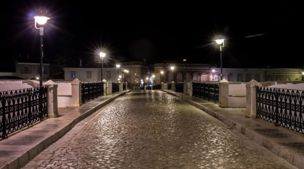 Tavira convida a pedalar ao luar e a caminhar sob as estrelas