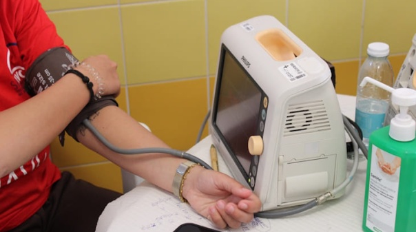 Profissionais de sa&uacute;de realizaram rastreios em Loul&eacute; no Dia Nacional do Doente com AVC 