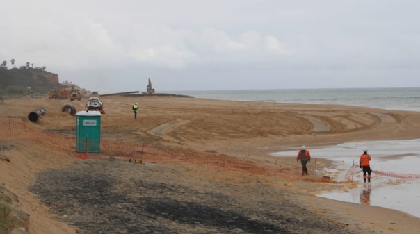 Alimenta&ccedil;&atilde;o artificial das praias entre Quarteira e Garr&atilde;o termina a tempo da &eacute;poca balnear
