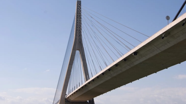 Ponte internacional do Guadiana com tr&acirc;nsito condicionado na ter&ccedil;a-feira