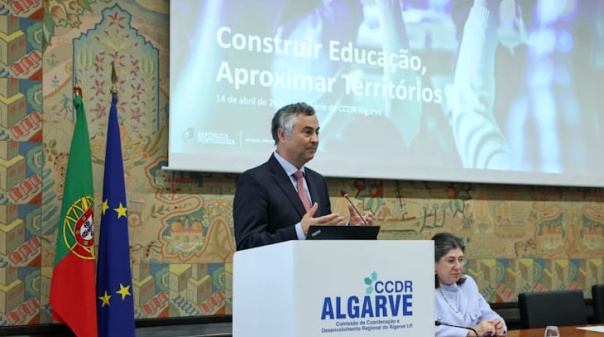 Ministro da Educa&ccedil;&atilde;o esteve na CCDR Algarve a prop&oacute;sito da a&ccedil;&atilde;o &ldquo;Construir Educa&ccedil;&atilde;o, Aproximar Territ&oacute;rios&rdquo;
