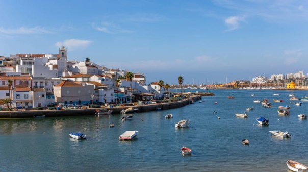 Ferragudo aposta em tecnologia para dinamizar turismo e com&eacute;rcio