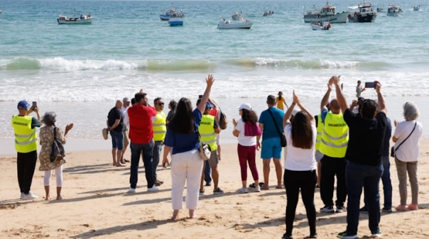 Protesto em Albufeira junta popula&ccedil;&atilde;o contra dessalinizadora 