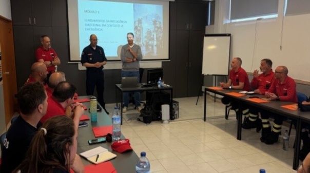 Forma&ccedil;&atilde;o pioneira vai capacitar bombeiros do Algarve com mais recursos emocionais