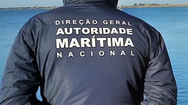 Autoridades encontram cad&aacute;ver na Ria Formosa, em Faro