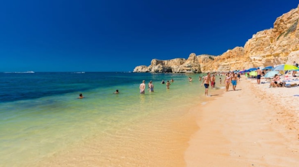 Turismo do Algarve real&ccedil;a n&uacute;mero de praias da regi&atilde;o com galard&otilde;es de qualidade