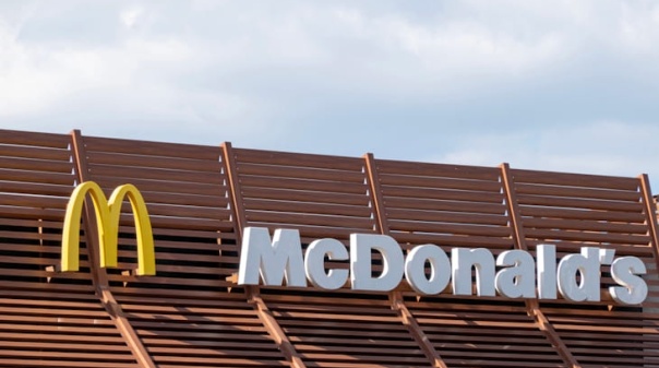 McDonald&rsquo;s tem 250 vagas de emprego no Algarve