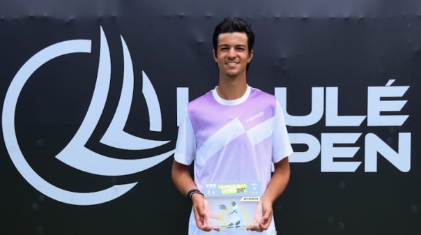 Algarvio Tiago Pereira vence Loul&eacute; Open