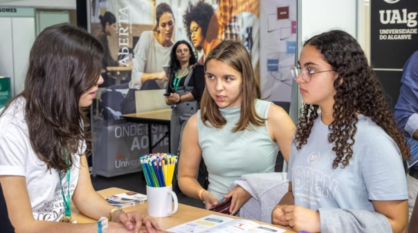 F&oacute;rum de Educa&ccedil;&atilde;o e Forma&ccedil;&atilde;o do Algarve promove o contacto direto entre jovens e entidades 